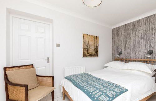 Lower Barn House at Westerlands Farm Sleeps 11 - Foto 11