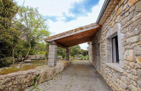 2 Bedroom Pet Friendly Home In Labeaume - Photo 10