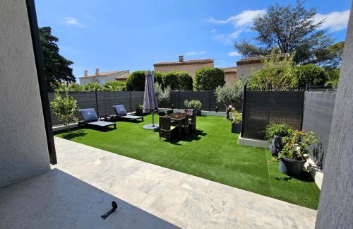 ETOILE DU BERGER Saint Aygulf 3 Villas et 4 appartements jardin individuel et piscine chauffée en saison - la mer et les plages 450 m - Foto 57