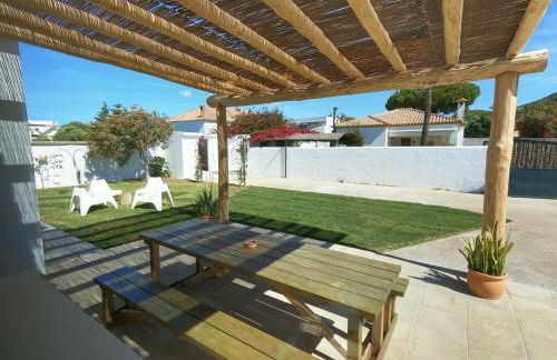 Preciosa Villa Independiente 100metros playa 10personas, Free Parking, Fully renovated Now - Foto 3