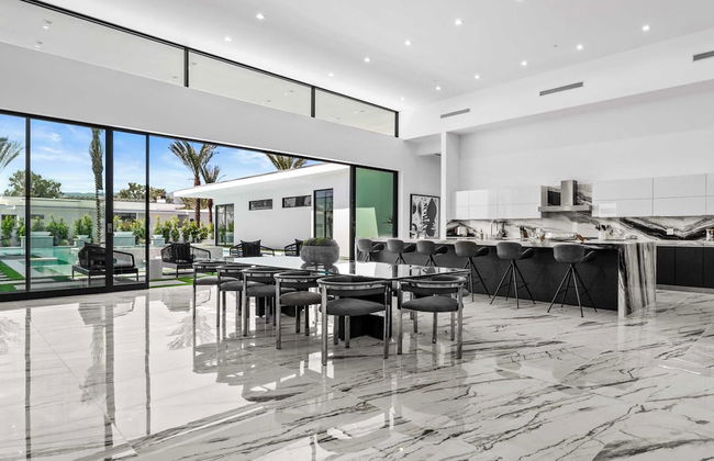 Sleeps 20 Pool, Hot Tub, & Pickleball Stay in Indio Bravo Villa #9 - Foto 31