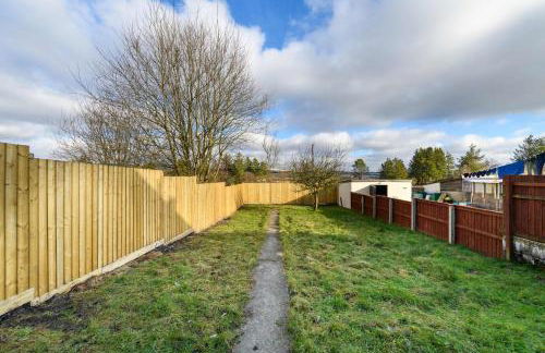 Welsh 3 Bedroom Retreat w Garden Parking Wifi - Photo 7