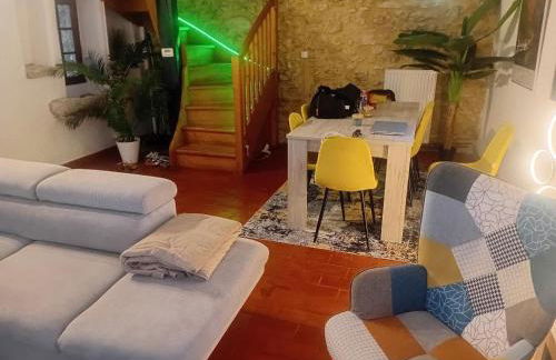 Grande maison en pierre au coeur du village provençal du XIe siecle 10 personnes - Foto 14