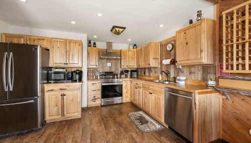 Family-Friendly Cabin with Heated Pool & Sauna - Foto 4