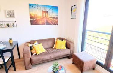 Le Valmy: appartement lumineux au pied du métro - Foto 17