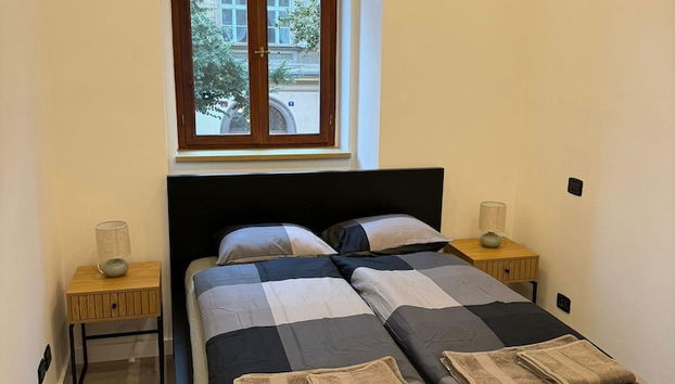 1 Bed Flat - Sleeps 2 - Pets - Smoking on Terrace - Foto 3, Habitación