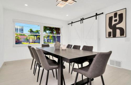 Clearwater Beach Waterfront Modern Villa 4BD 2BIG OPEN LOFT 4BT with Pool Boat Deck Sleep 15 - Foto 30