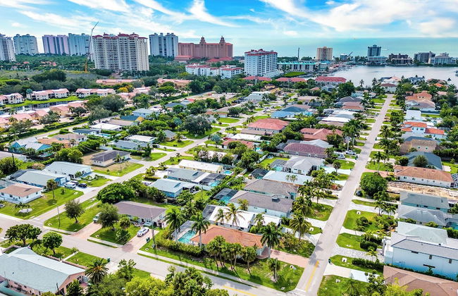 Neapolitan - Newly Renovated 3-BR Luxury Home with Private Pool. Enjoy a Fully Equipped Kitchen and Free Wi-Fi - Foto 34