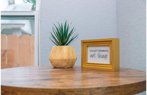 Spacious Delightful 4 BR/ 3 BA Close to Downtown - Foto 12