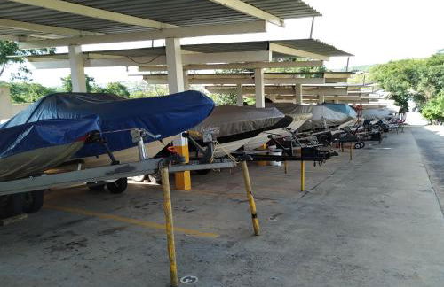 AP do LAGO, com Churrasqueira privativa , cozinha , internet no ap, rampa barco e jet, pesqueiro - B101 - Foto 48