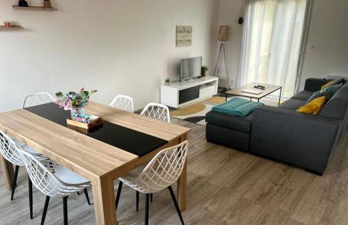 Maison Mitoyenne avec cour + parking - Foto 4