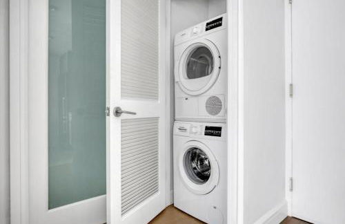 Luxury 2BR - Elevator-Gym-Laundry-10 Min to NYC - Foto 27