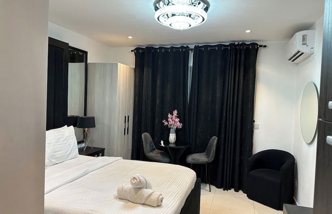 Unique Homes by Lennox - Photo 14