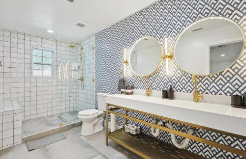 5-BR Relaxing Retreat with Pool Hot tub Fire Pit - Foto 22