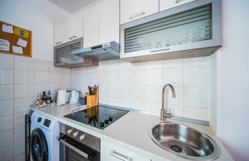 Violet Red Yellow Apartments - Foto 14