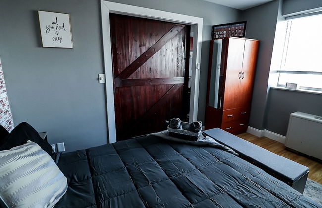 Perfect DTWN Condo with King beds - Foto 34