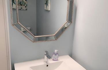 EN SUITE NEXT TO FELLS POINT - Foto 18