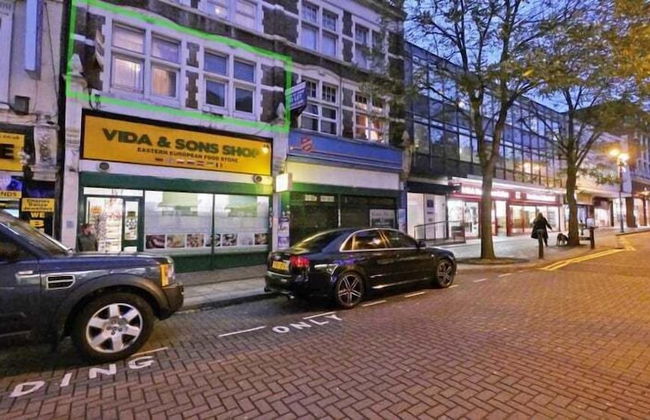 London Airport Comfort - Photo 1