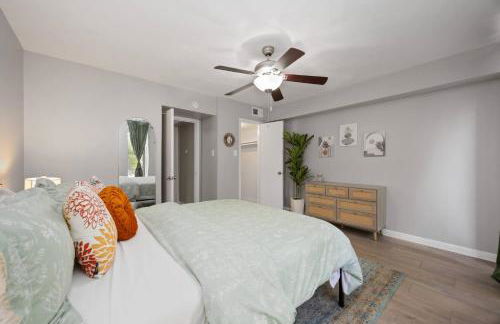 Towne Plaza Apartments #292 in the Galleria Area - Foto 26