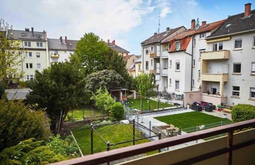 Large 2BR Apart up to 5 ppl, Work&Long Stay, BASF with Strong Wifi - Foto 16