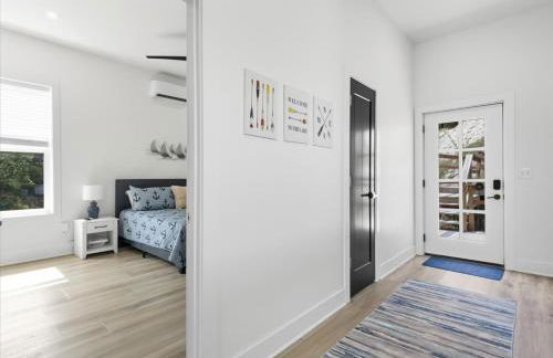 Expansive Deck, Private Dock, Boat Slip and Stunning Views - Foto 18