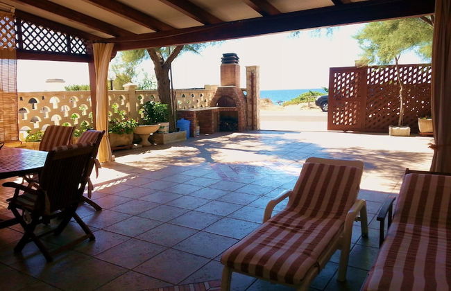 I Monaci Front Beach Specchiarica - Photo 1