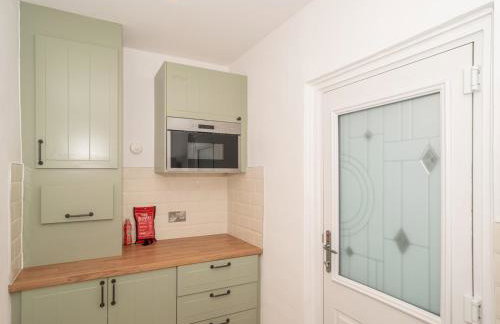 Charming Family House in Rosewell - Pass the Keys - Foto 9