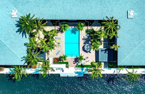 Coastal Escape Walk to Beach Pool and Gym - Photo 23