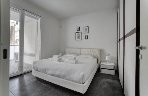 Just Urban Stays - Moderno bilocale con Ampio Terrazzo - M4 Tolstoj - Foto 13