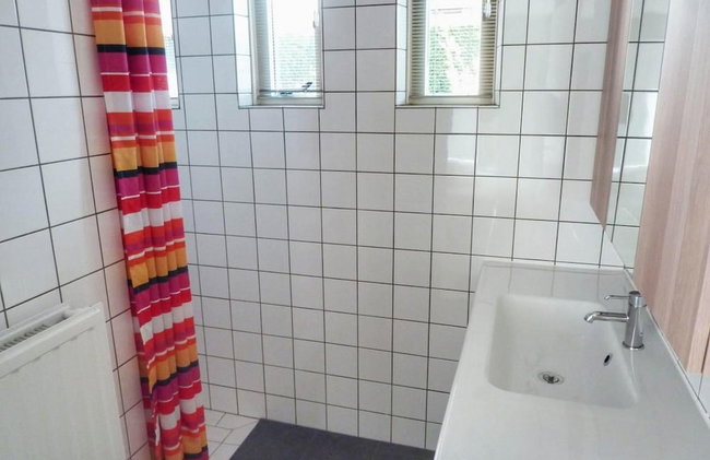 Nice Holiday Home Near Beach - Photo 9