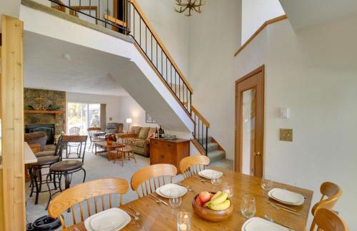 Charming Hidden Valley Resort Home Walk to Slopes - Foto 12