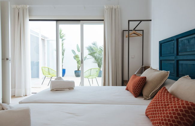 Eva Recommends Castellar Pool & Terrace - Photo 95