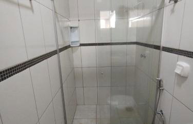 CASA - 3 quartos com ar - 2 banheiros - garagem para 2 carros - Foto 28