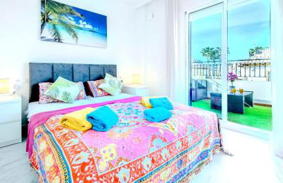 Casa Mario, La Zenia Boulevard area,fantastic 2 bedrooms, 2 bathrooms house with communal swimming pool and barbecue - Photo 11