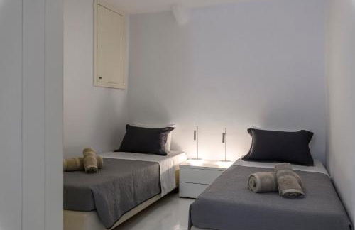 Mykonos Supreme Comfort Suites & Villas - Photo 152