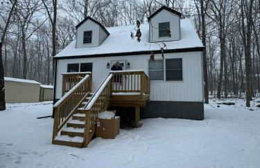 The Flying Dutchman Cottage in amenities filled Masthope community Ski Big Bear - Foto 2