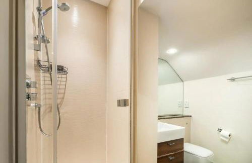 Pass the Keys Stylish Central St Albans Flat with Free Parking - Photo 13