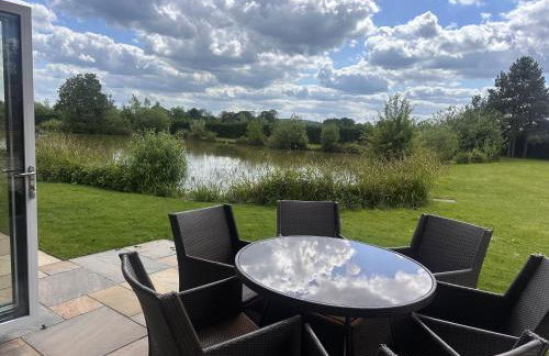 Lakeside Log Cabin - Foto 1