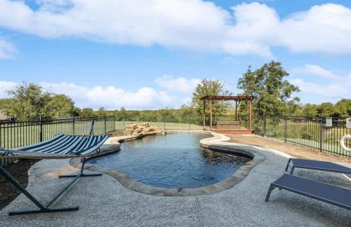 Modern Home - 1 Acre Lot w Pool Patios Jacuzzi - Foto 44