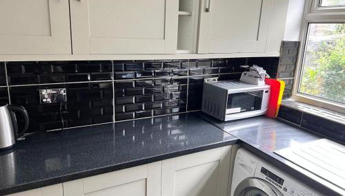 Large Rooms with Desk, Gardens & Great Transport - Foto 2