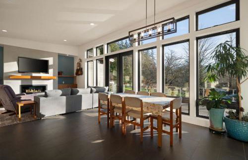 Bellingham Basecamp - Photo 1