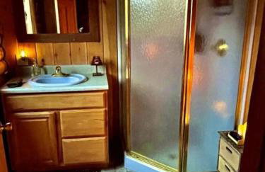 Romantic Nature Escape: Beautiful Log Cabin with Amazing Views and Hiking Trails Nearby in the White Mountains, New Hampshire - Foto 16