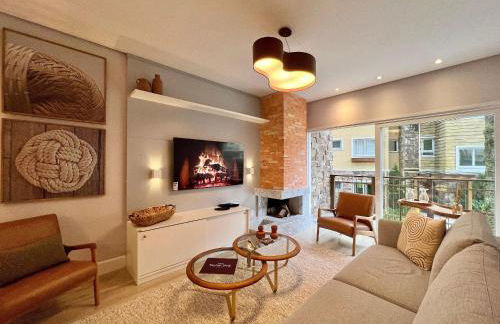 Casa de Pedra 2 Suítes e Piscina by Achei Gramado - Photo 1