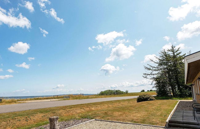 8 Person Holiday Home in Nykobing M - Photo 14