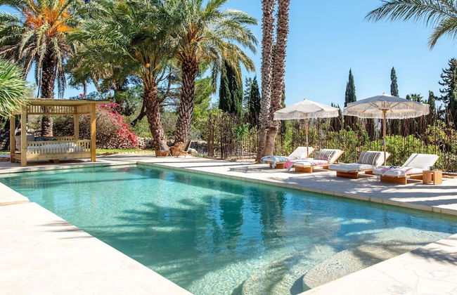 Impressive Farmhouse With Pool - Foto 1