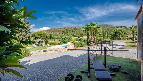 Entire Villa with Private Swimming Pool - Foto 5