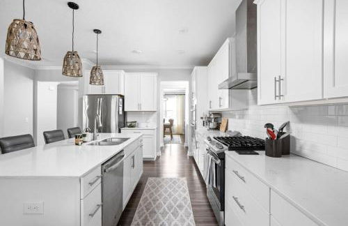 Modern 5 BR -Cul-de-sac -Hot Tub -Ping Pong - Foto 36