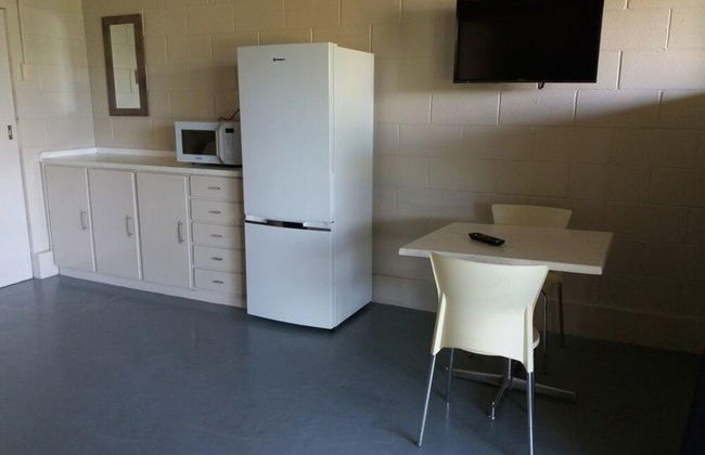 Mahia Beach Motel and Holiday Park - Photo 4