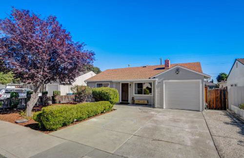 @ Marbella Lane - Stylish Cozy4br in Siliconvalley - Photo 94