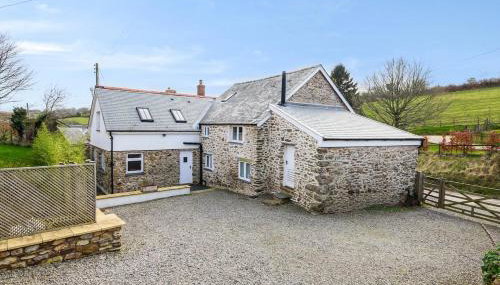 Luxury Farmhouse Retreat with Private Hot Tub & EV - Foto 1